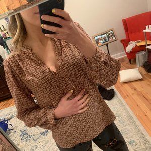 Piper and Scoot Kimball Tie front blouse in Taupe